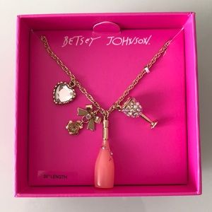 💕SOLD💕Betsey Johnson Necklace